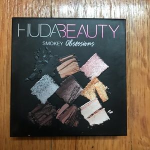 Huda Beauty Smokey Obsession Palette